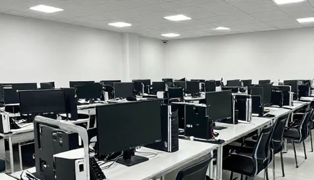 IT设备安装调试在不同场景下的适用条件分析